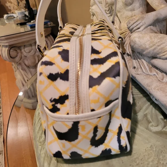 L.A.M.B. by Gwen Stefani White Leopard Handbag #397 - Picture 6 of 17
